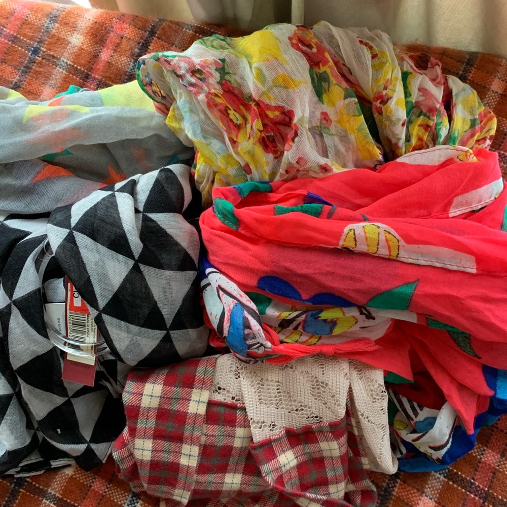 Bundle of 5 scarves